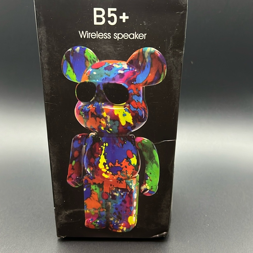 Wireless speaker, USB charge, Graffiti Painted Bear with Aviator Sunglasses